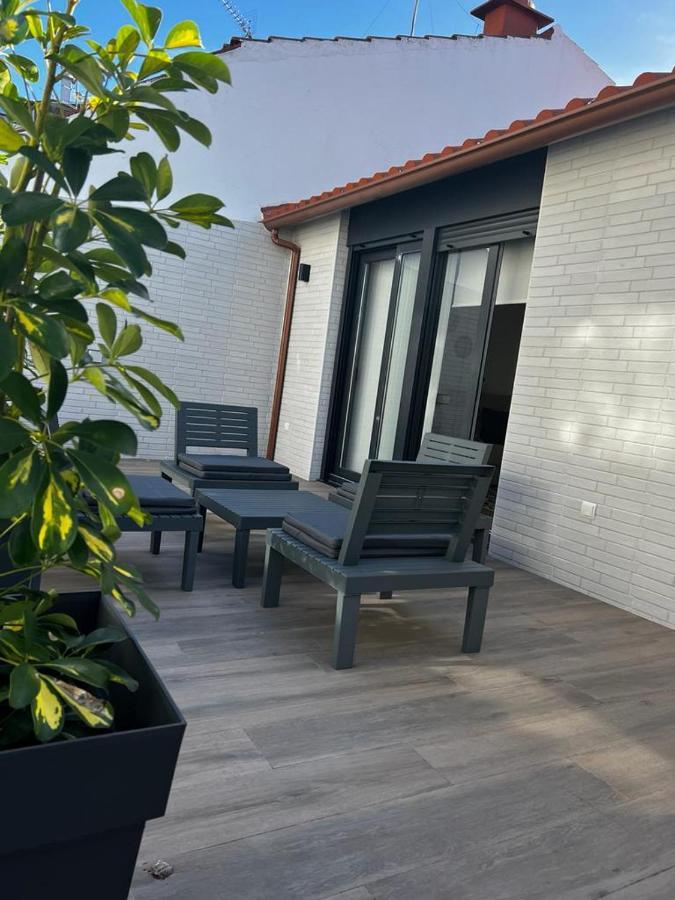Black Parking A Menos De 1 Min A Pie Vigo Dış mekan fotoğraf